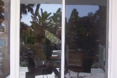 WHITE HEAVY DUTY SLIDING SCREEN DOOR WITH AUTO LATCH SYSTEM