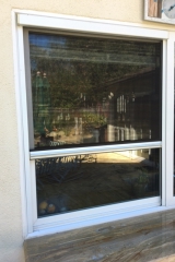 WHITE ROLL-AWAY RETRACTABLE WINDOW SCREEN SERIES 4000